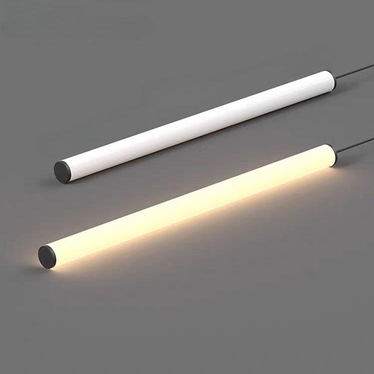 Matter | Cluster Chandelier - Detail View #3 | HomeCartel