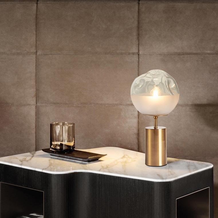 Aesir | Modern Table Lamp with Brass Base - Home Cartel ®