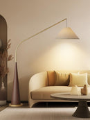 Darnisia I Floor Lamp