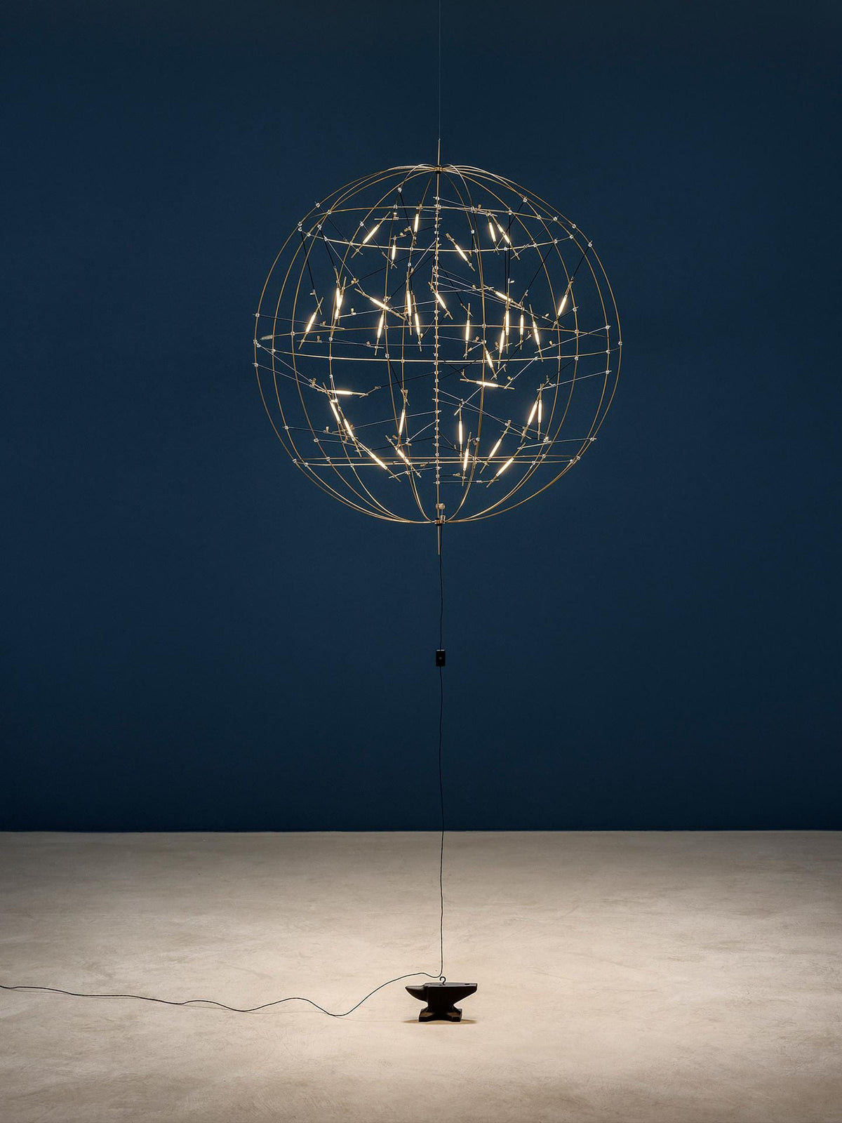 Veylaria | Floor Lamp - Detail View #2 | HomeCartel