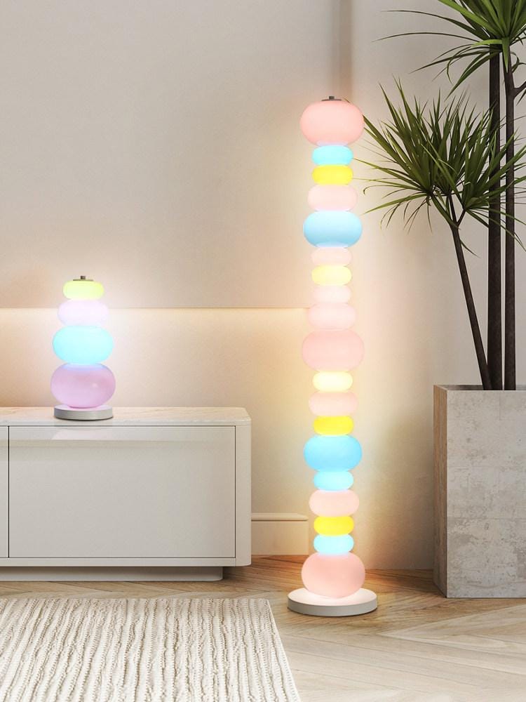 Teyrren B | Floor Lamp - Detail View #4 | HomeCartel