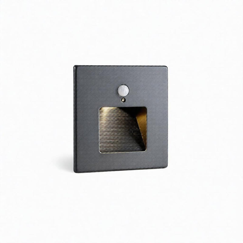 Harnavithrae | Indoor Step Light