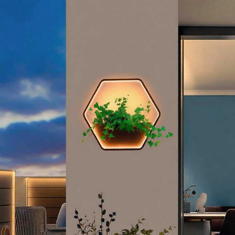 Lornethis | Outdoor Wall Light