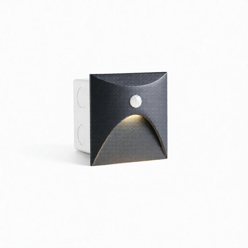 Celyndoril Une | Indoor Step Light - Detail View #5 | HomeCartel