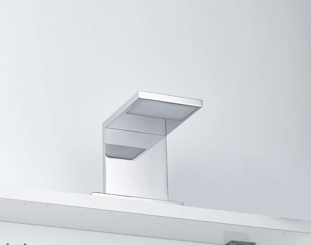 Odecia | Painting Light - Detail View #2 | HomeCartel
