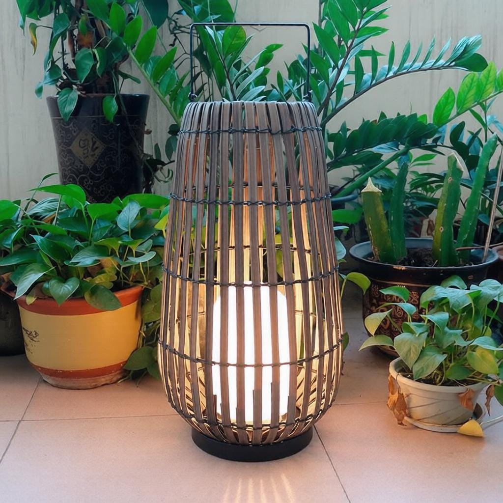 Lorvanel Une | Outdoor Table Lamp - Detail View #4 | HomeCartel