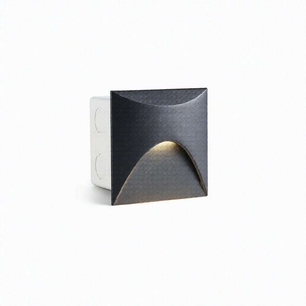 Celyndoril Une | Indoor Step Light - Detail View #3 | HomeCartel