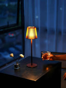 Lylthas Une I Table Lamp