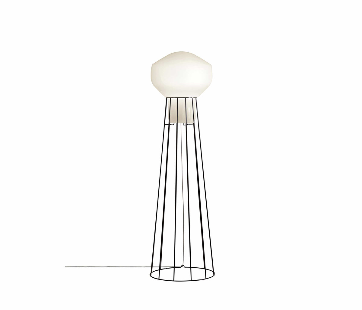 Brynjar Deux | Modern Floor Lamp - Detail View #4 | HomeCartel
