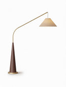Darnisia I Floor Lamp