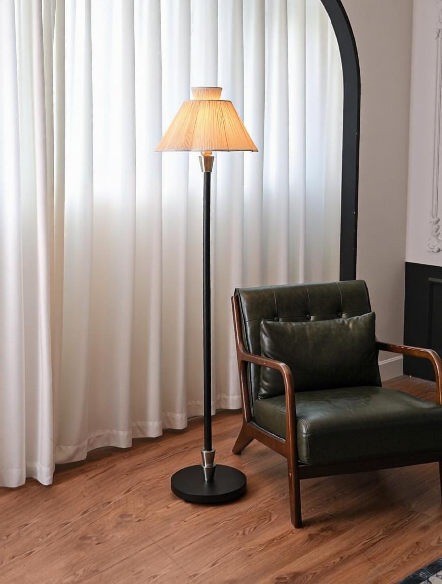 Veylirin I Floor Lamp - Detail View #2 | HomeCartel