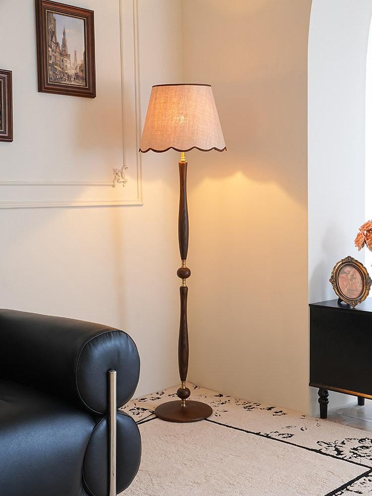 Valenyea I Floor Lamp - Detail View #2 | HomeCartel