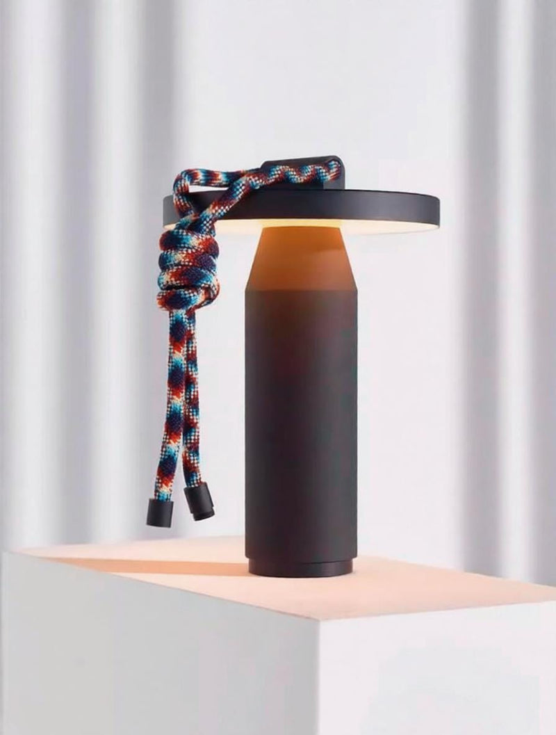 Isorielyn | Outdoor Table Lamp