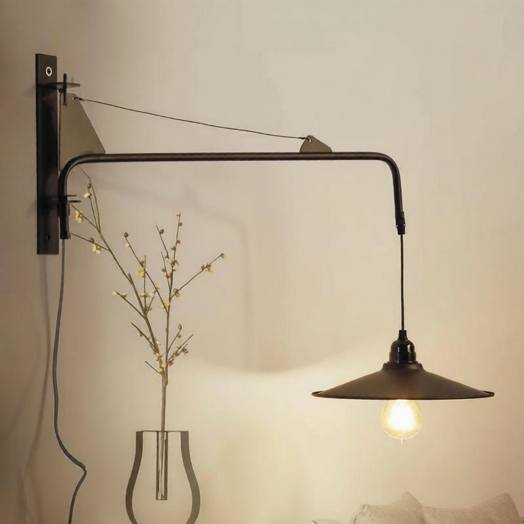 Selanthra Deux | Wall Light - Detail View #2 | HomeCartel