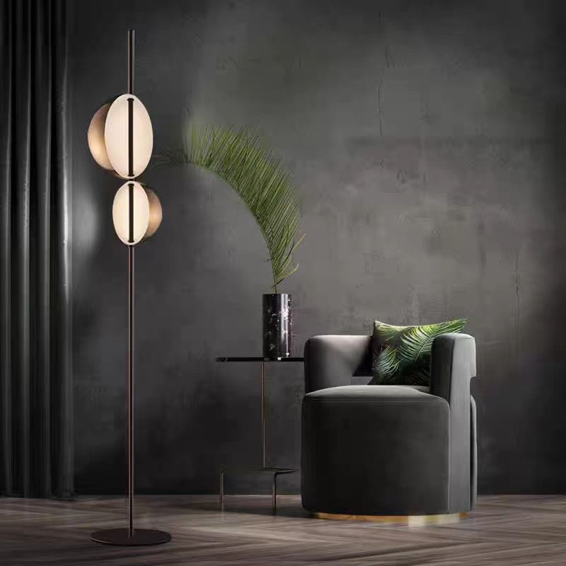 Della Deux | Modern Floor Lamp