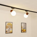 Yllithal Une | Track Light