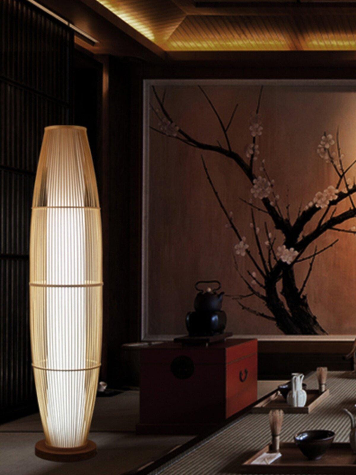Soryllin Une I Floor Lamp - Detail View #4 | HomeCartel