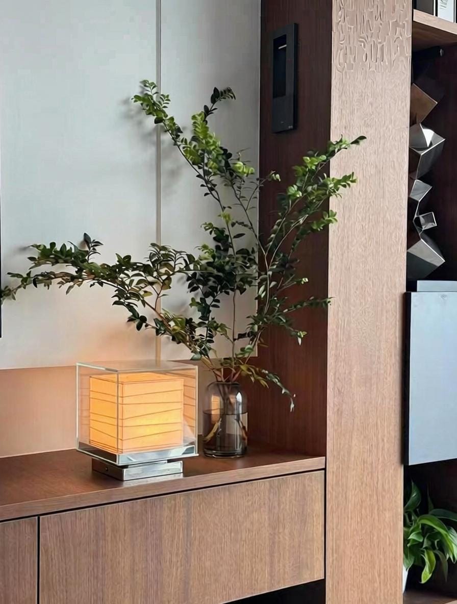 Eornila I Table Lamp - Detail View #4 | HomeCartel