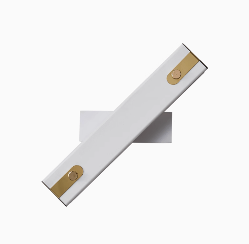 Aunthira | Linear Wall Light