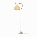 Elvorae | Integrated Shelf Floor Lamp