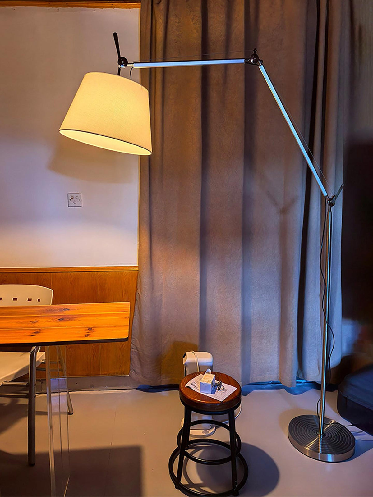 Hume | Floor Lamp