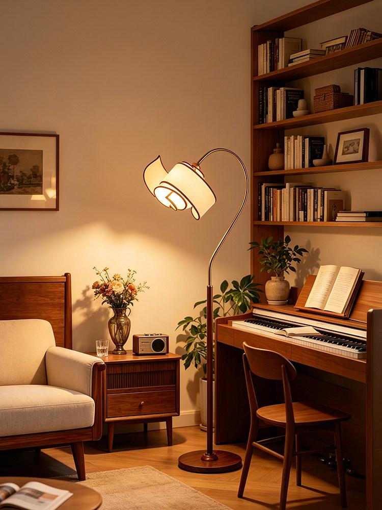 Ostrum | Floor Lamp