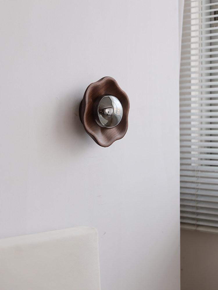 Gervais | Wall Light