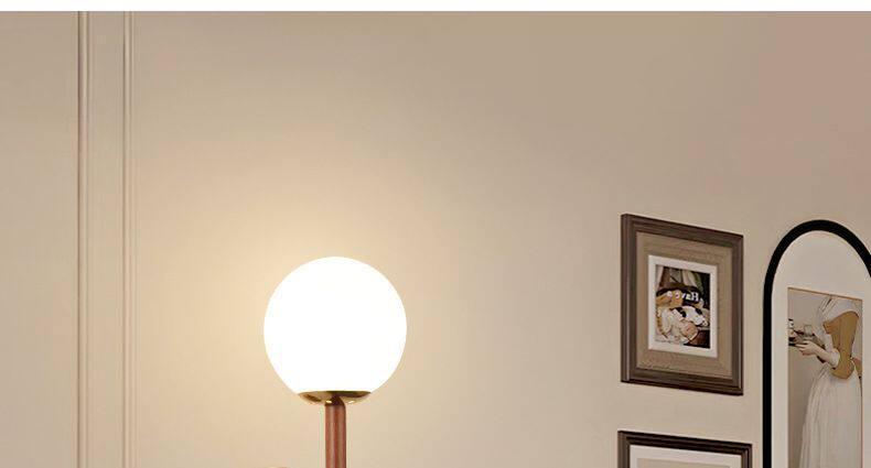 Lareau | Wall Light