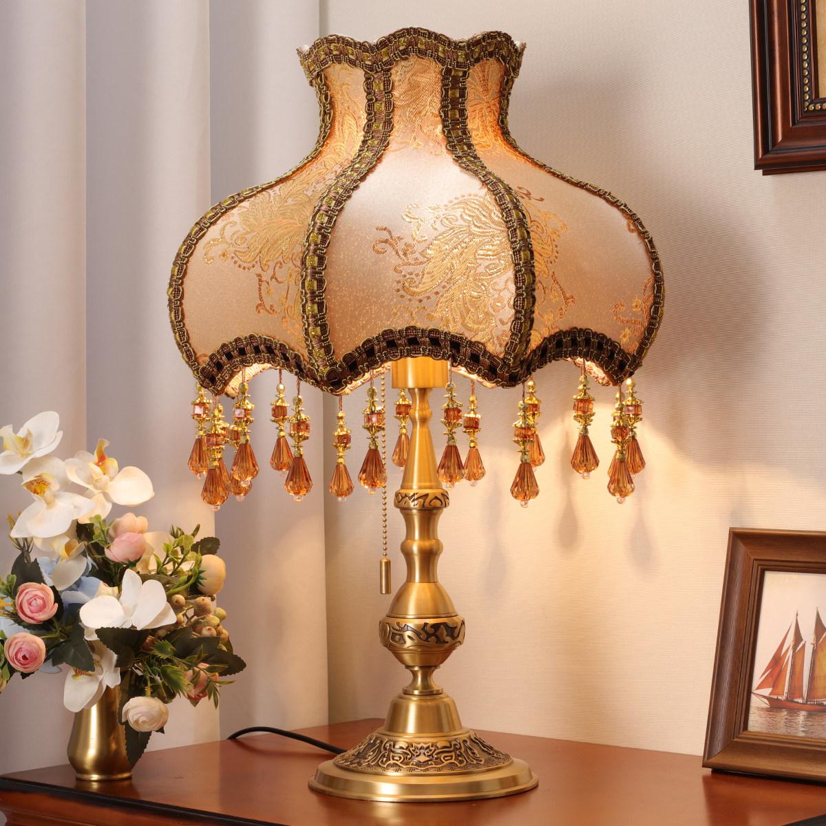 Halstrom | Table Lamp