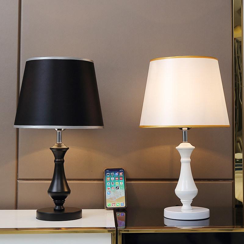 Hermelin | Table Lamp