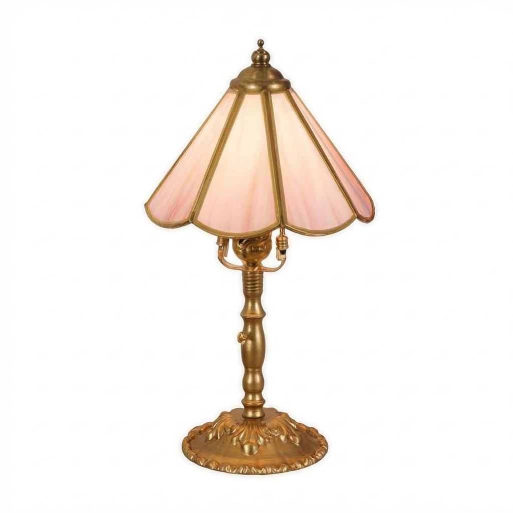 Vang | Table Lamp