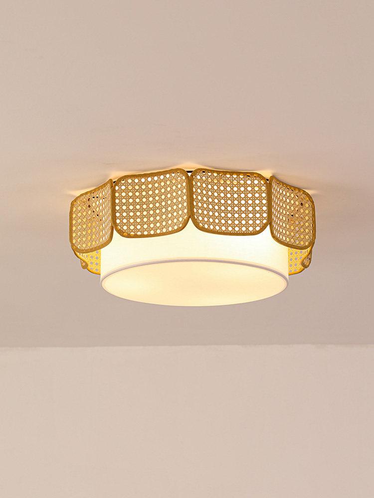 Larens | Flush Mounted Ceiling Light