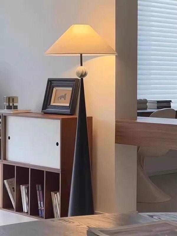 Orlin | Floor Lamp