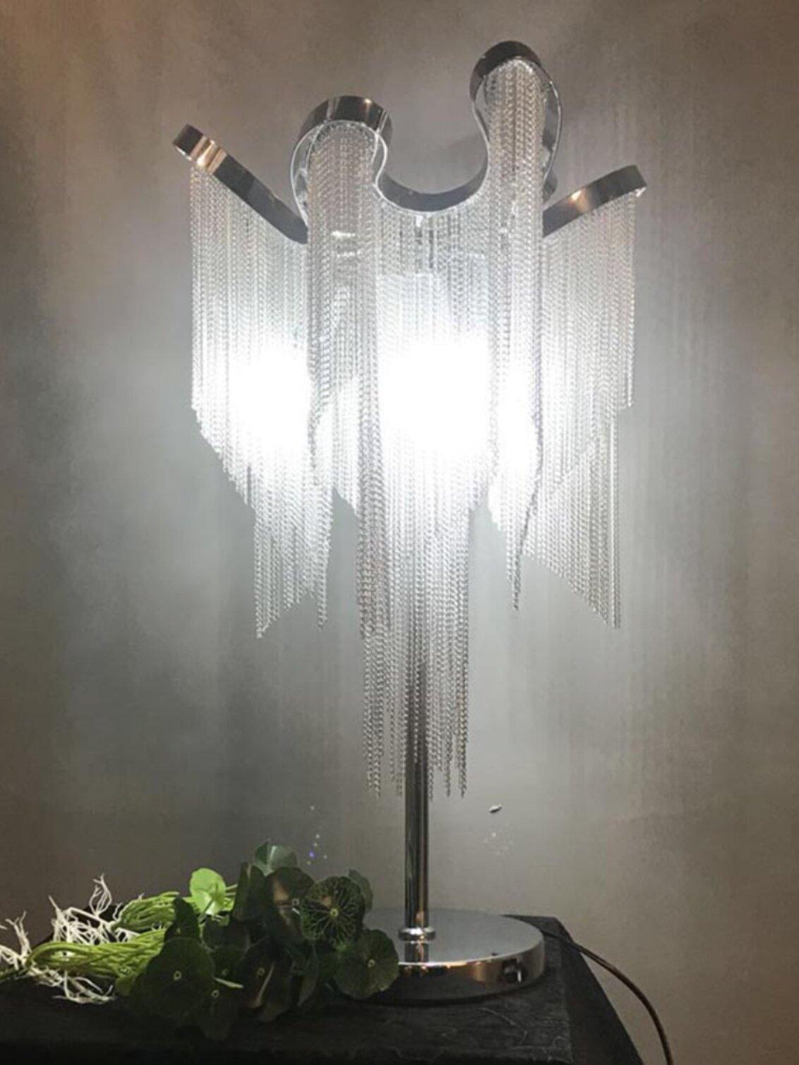 Alviero | Table Lamp