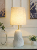 Serenil | Shaded Table Lamp
