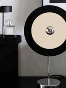 Dairieth Une I Table Lamp