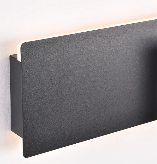 Xarvien | Linear Wall Light
