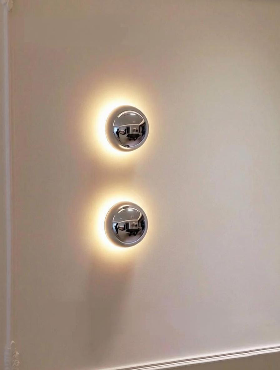 Vivarell I Wall Light - Detail View #2 | HomeCartel