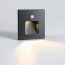 Harnavithrae | Indoor Step Light