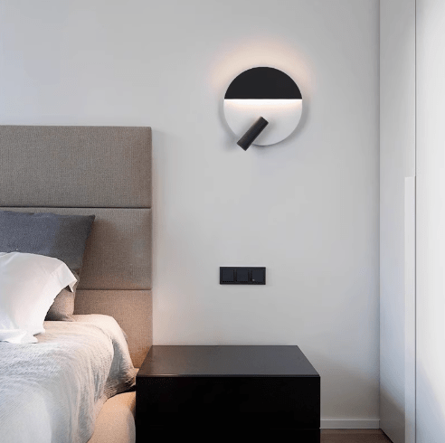 Elrinor Une | Linear Wall Light - Detail View #2 | HomeCartel
