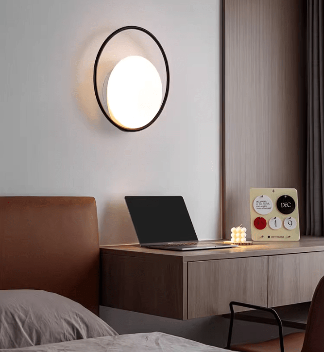Thandek | Wall Light
