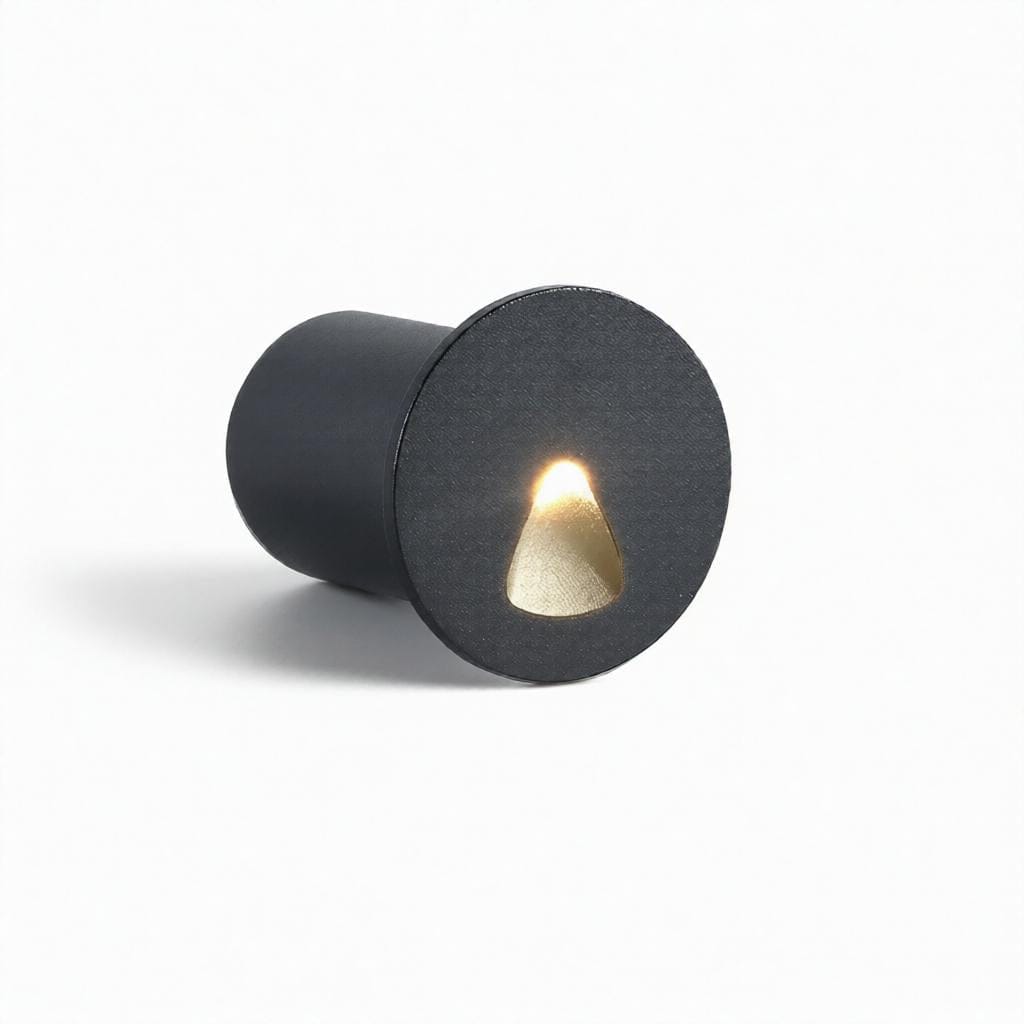 Faelthoryn | Indoor Step Light - Detail View #3 | HomeCartel