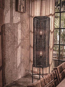 Vaelrynn I Floor Lamp
