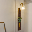 Wyreth Une | Linear Wall Light