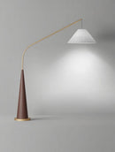 Darnisia I Floor Lamp
