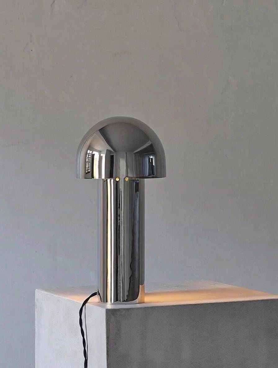 Veyndil I Table Lamp - Detail View #5 | HomeCartel