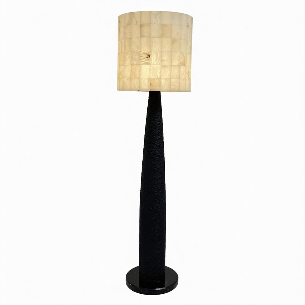 Liorilwen | Floor Lamp - Detail View #3 | HomeCartel
