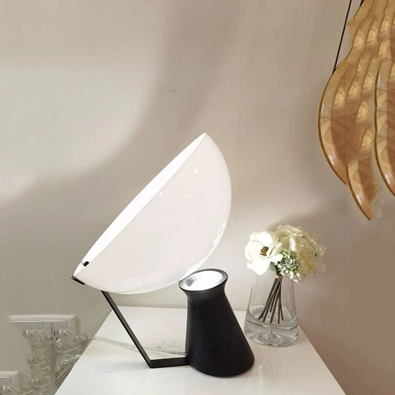 Herze | Table Lamp - Detail View #5 | HomeCartel