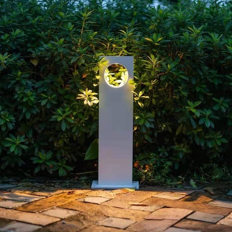 Marga | Outdoor Pathway Light