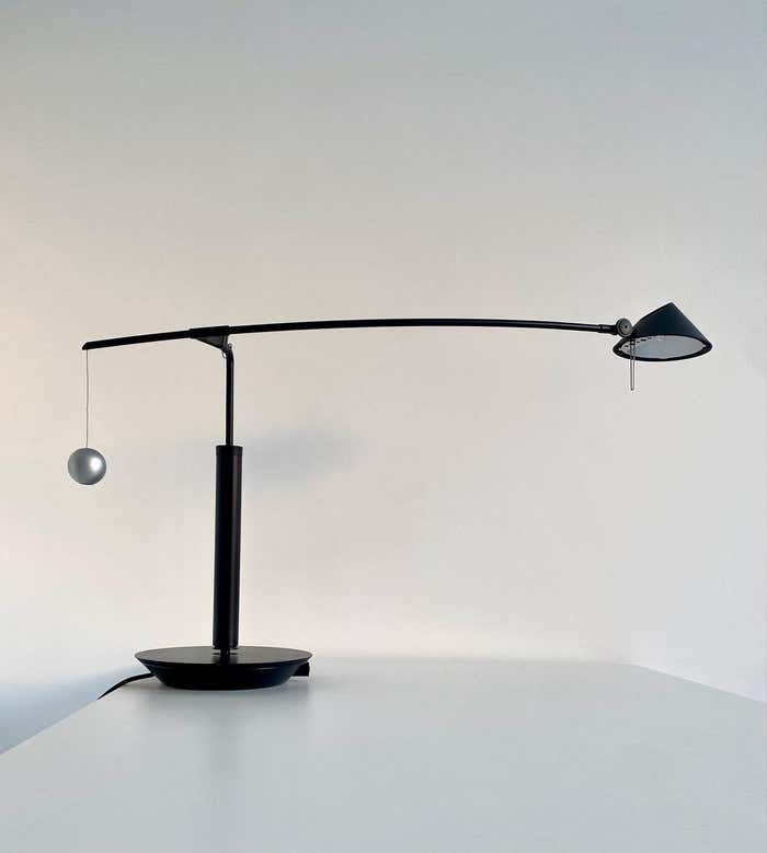 Valerio | Modern LED Table Lamp